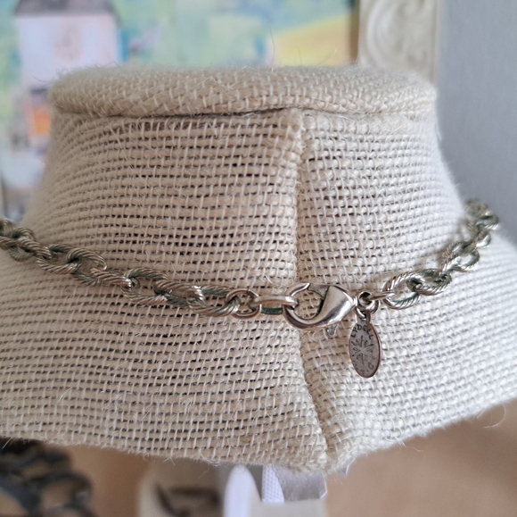 Chain link Charm Style Statement Necklace Silvertone Dark Teal Light Khaki Jewel - Picture 6 of 7